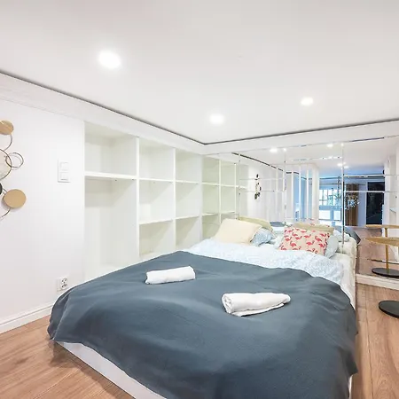 Apartament Z Antresolą Przy Deptaku Łódź