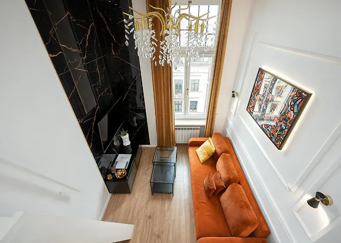 Glam With Mezzanine In The Center By Host 公寓 罗兹