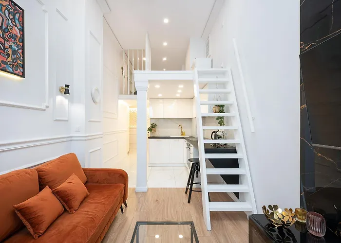 Апартаменти Glam With Mezzanine In The Center By Host